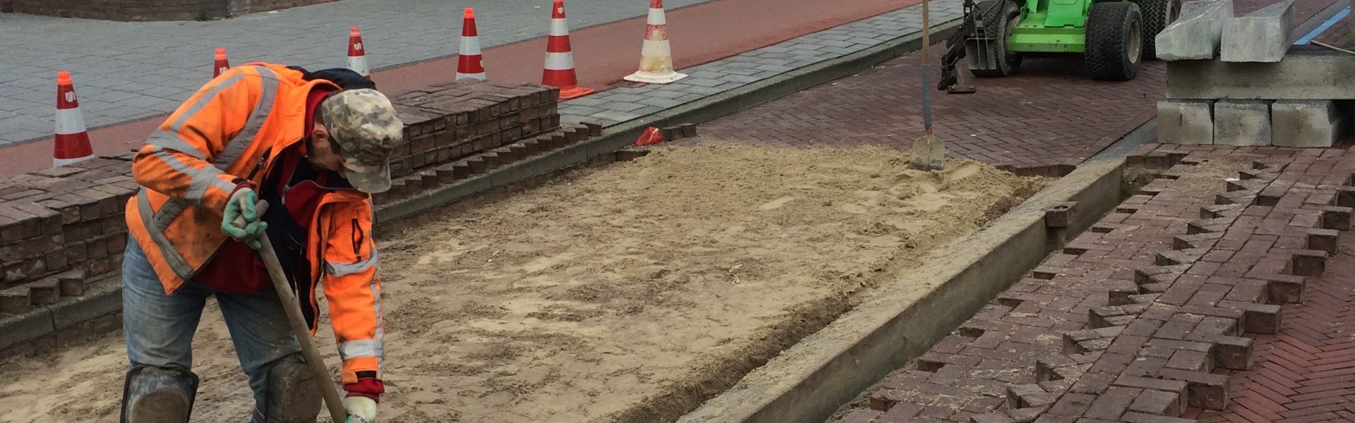 Aanbrengen drempelconstructies vd Pekstraat te Amsterdam